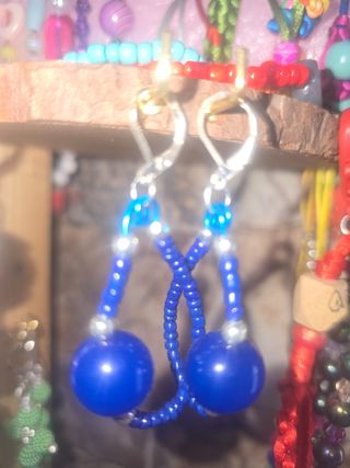 Pendientes multicolor a 4 euros cada uno