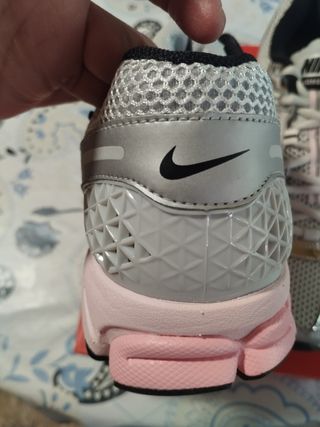 Nike Zoom Vomero 5 - Zapatillas Mujer 44,5