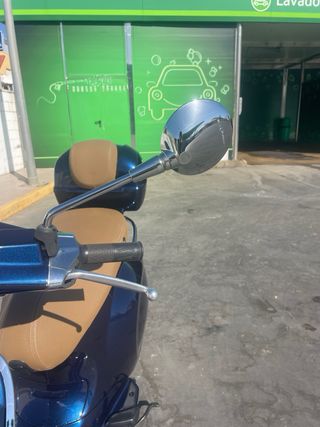 Scooter vespa primavera
