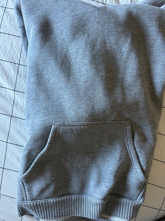Sudadera gris Zara talla M