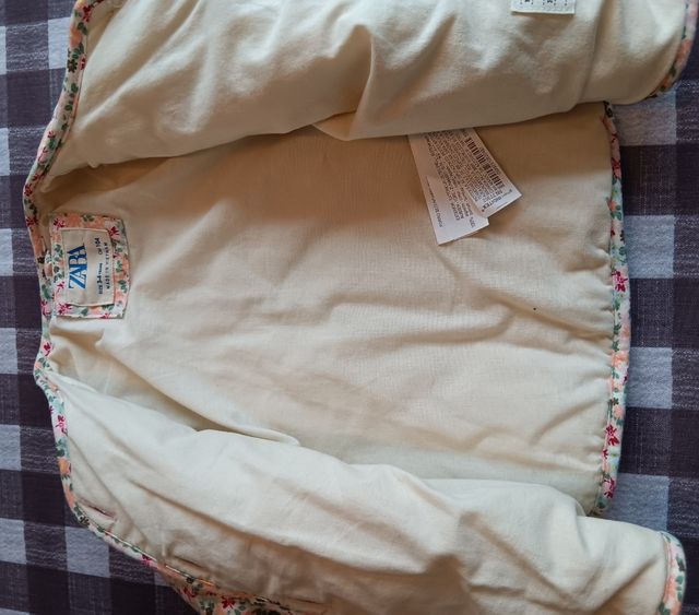 Chaqueta niña ZARA talla 3-4.