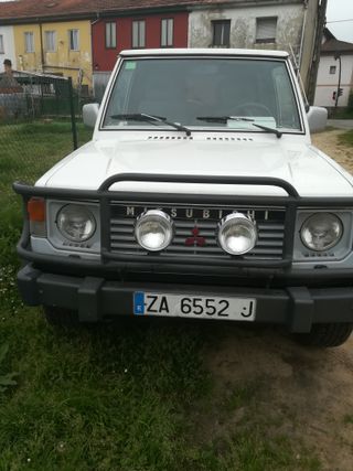 Faros de largo alcance de corte clásico