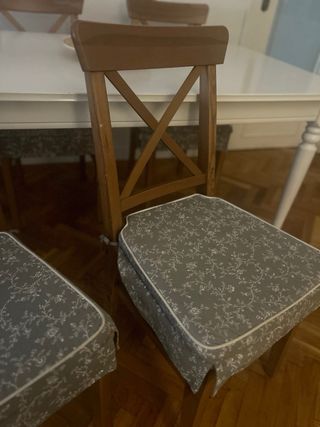 Mesa Ikea + 4 sillas