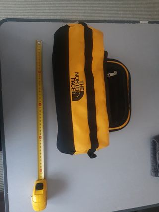 Neceser The North Face amarillo