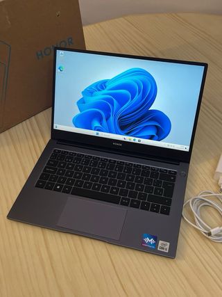 Portátil HONOR MagicBook X14 512GB intel i5 14 FHD