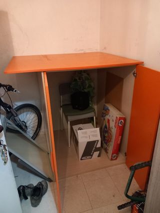 Armario infantil madera naranja