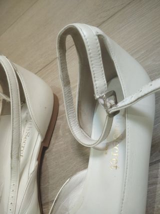 Zapatos bailarinas Unisa Secret blancos