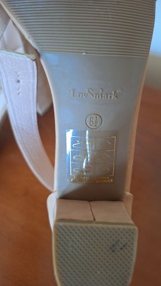 Tacones beige mujer - cómodos