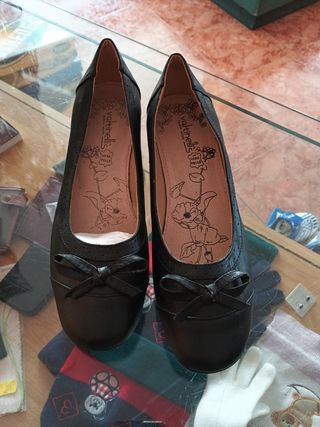 Zapatos mujer piel n. 39
