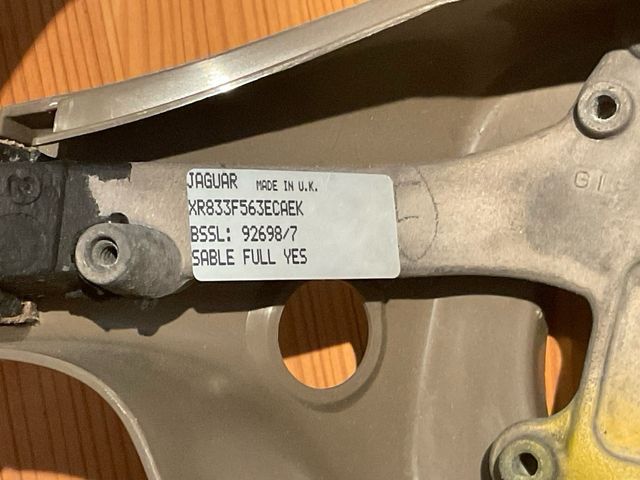 Volante Jaguar S-Type X200 (2000)