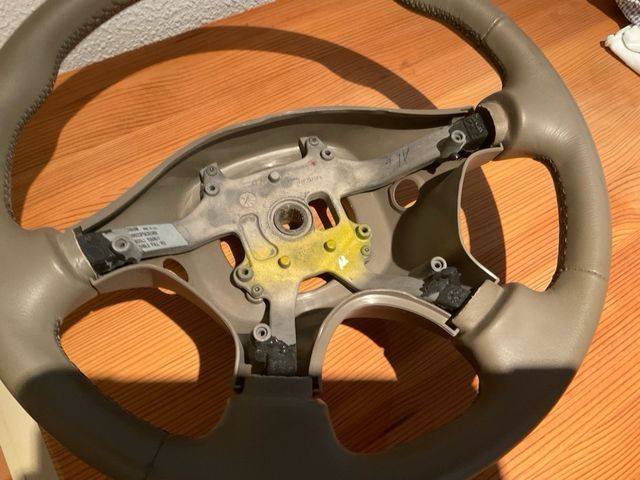 Volante Jaguar S-Type X200 (2000)