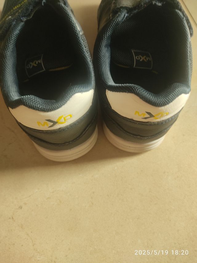 Scarpe sportive bambino Max Dillan 34