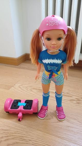 Nancy con hoverboard - Giocattolo