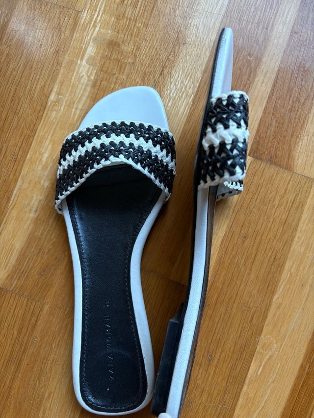 Sandalias planas Zara - blanco y negro