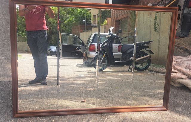 Espejo antiguo de madera