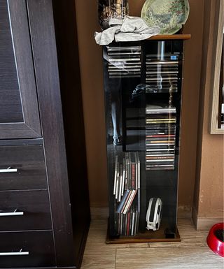 Mueble CD - Madera y cristal