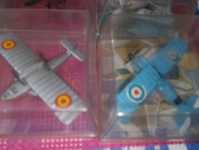 7 aeroplani metallici PlayMe