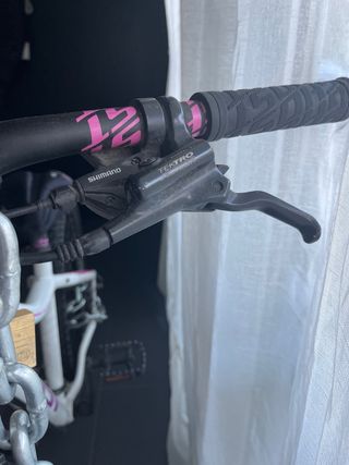 Bicicleta Ghost MTB blanca