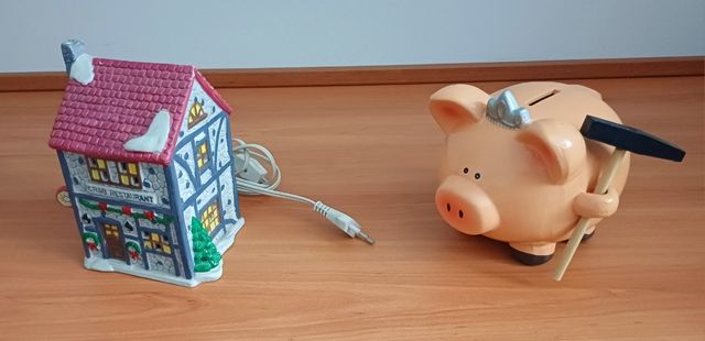 Lámpara y hucha cerdito infantiles