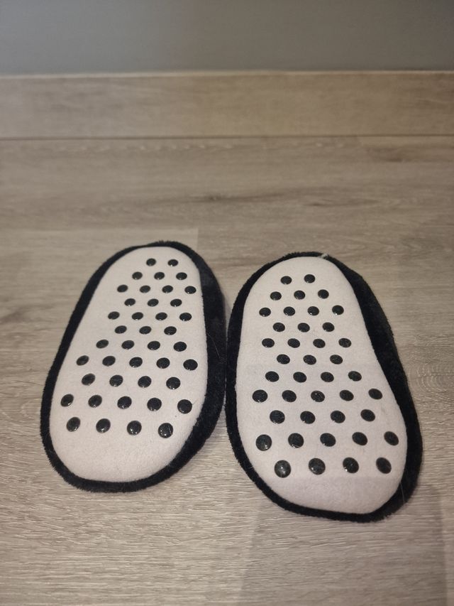 Pantuflas mandalorian 25-26