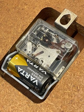 Orologio Junghans vintage a parete