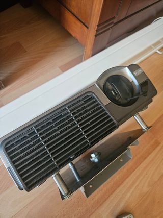 Proyector BenQ + Pantalla PROJECTA con mando