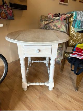 Mesa redonda plegable de madera