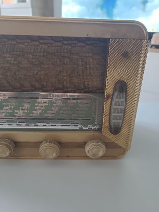 Radio antigua años 50.