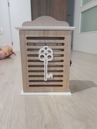 Armario llaves madera blanco-marrón