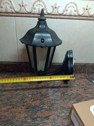 Aplique Farol Exterior - Negro