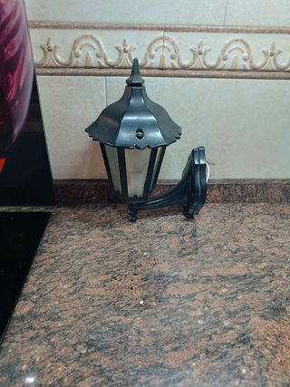 Aplique Farol Exterior - Negro