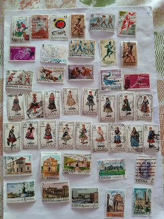 LOTE DE MÁS DE 360 SELLOS DE ESPAÑA