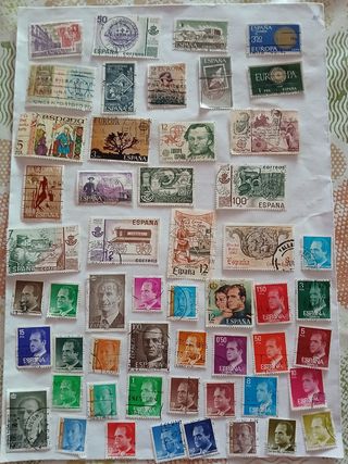 LOTE DE MÁS DE 360 SELLOS DE ESPAÑA
