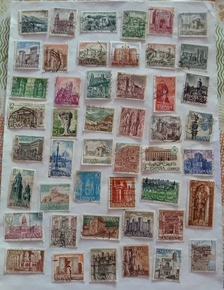 LOTE DE MÁS DE 360 SELLOS DE ESPAÑA