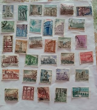 LOTE DE MÁS DE 360 SELLOS DE ESPAÑA