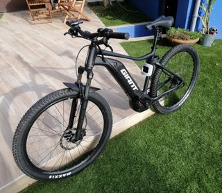 Bicicleta eléctrica Giant Talon E+ negra L