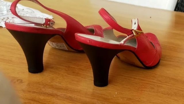 Sandalias rojas tacón talla 38'5