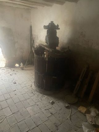 Presa de uva antigua