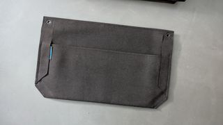 Woollypocket Jardinera vertical marrón