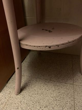 Mesita rosa madera y cristal