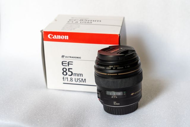 Obiettivo Canon EF 85mm f/1.8 USM
