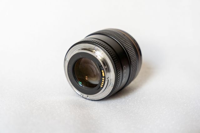 Obiettivo Canon EF 85mm f/1.8 USM