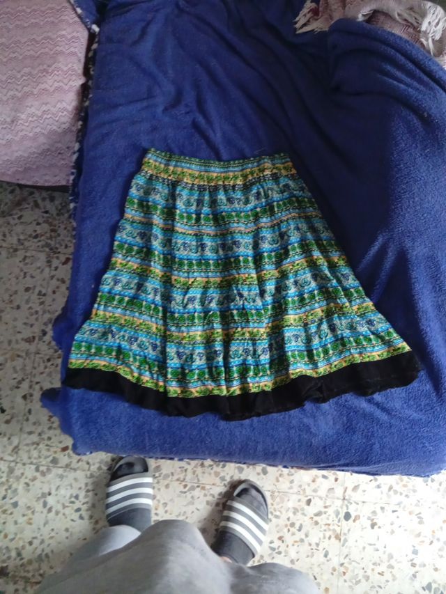 Falda larga estampada azul y verde