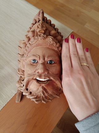 Máscara madera estilo azteca