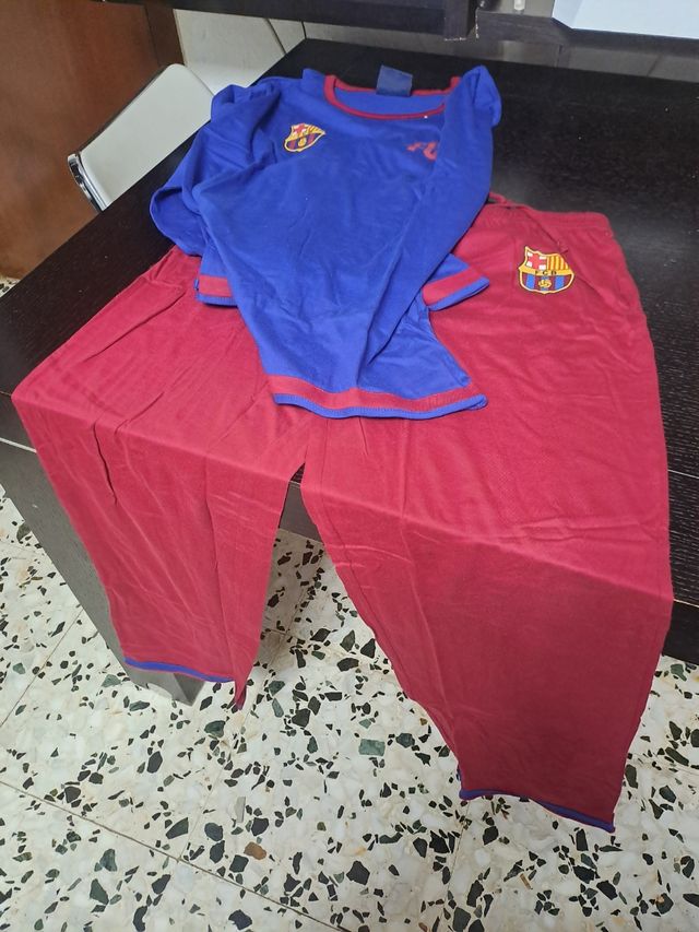 Pijama Barça niño talla M