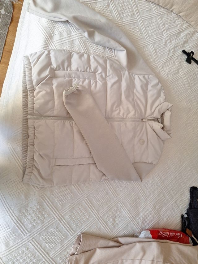 Cazadora Álvaro Moreno beige