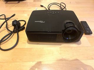 Proyector Optoma DX327 - Excelente estado