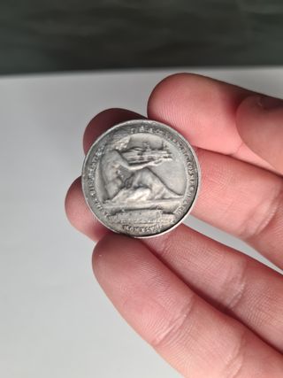 2 Monedas antiguas: Italia & España