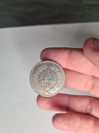 2 Monedas antiguas: Italia & España