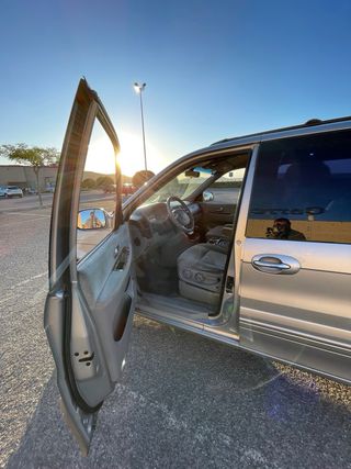 KIA Carnival 2005